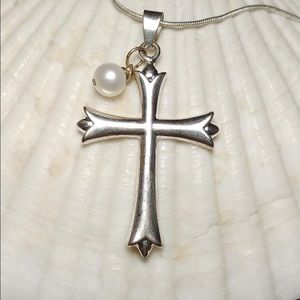 Cross pendant